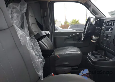 2019 Chevrolet Express 2500 Work Van из США, поврежденный, VIN 1GCWGAFP0K1326202